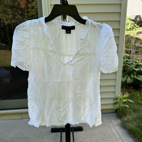White Sanctuary blouse with ruffled sleeves - Picture 1 of 3